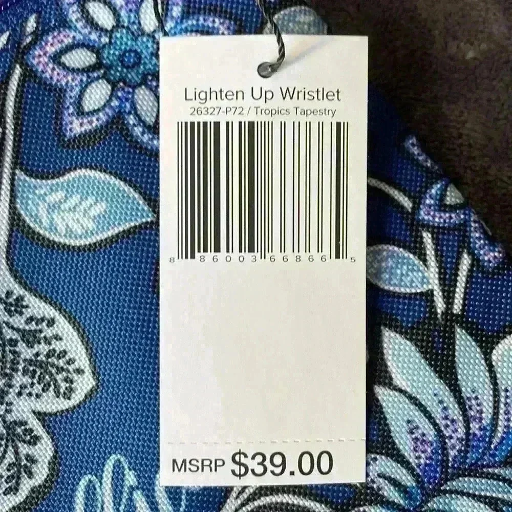 Vera Bradley “Out Of Office” Wristlet in Tropics Tapestry - NWT